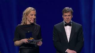 Idrottsgalan 2023 Svenska Dagbladets bragdguld Nils van der Poel [upl. by Bette-Ann]