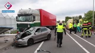 Fietser overleden bij verkeersongeluk in Honselersdijk [upl. by Midian]