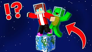 MIKEY And JJ SURVIVE On PLANET ONE BLOCK In Minecraft  Maizen [upl. by Imuy]