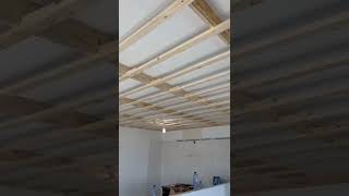 VERLAAGD PLAFOND MAKEN MET KNAUF GIPSPLATEN plafond timmerman [upl. by Ardnatal]