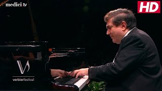 Joshua Weilerstein with Sergei Babayan  Mozart Piano Concerto No 25 in C Major [upl. by Erika992]