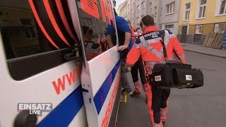 Einsatz Live Extreme Brustschmerzen  Wiener Rettung  Notarzt Doku [upl. by Eulalia868]