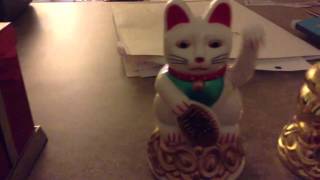 White Good Luck Happy Waving Cat  White Maneki Neko 招き猫 [upl. by Oidale]