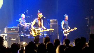 Toy Dolls  Dougy Giro live Grenoble [upl. by Tilla441]