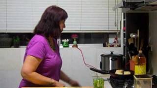 How to Fry Soft Tofu Without Breaking Upwmv [upl. by Anaeli]