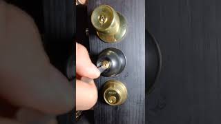 How to unlock a generic door knob without a key [upl. by Miranda19]