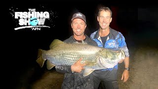 113cm Barra Nighttime Fishing in Lake Tinaroo [upl. by Najar]