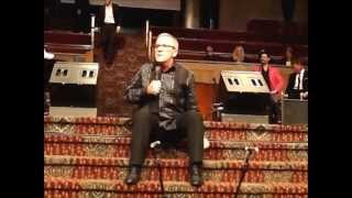 Gaither Homecoming singercomedian Mark Lowry at the Tracy Stuffle benefit concert [upl. by Noman210]