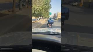 ‏معنه دبابه دق إشارة يسار 🤷‍♂️السعودية ترند ترندالسعودية منوعات fyp ضحك سيارات shorts [upl. by Aniri61]