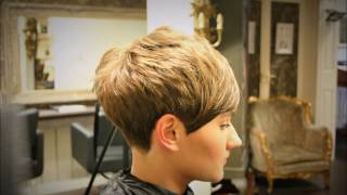 Freehand Clippering no guard Taper Short Pixie Graduated Girls Haircut [upl. by Blas44]