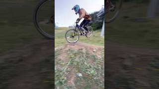 MTB bikepark shred mtb downhillmountainbike automobile downhillbike downhillbiking bmx [upl. by Yrrot]