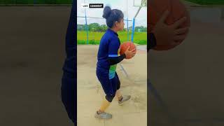 How to do basketball bounce pass basketball bounce pass youtubeshorts basketballshorts [upl. by Letnahc]