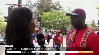 COSATU Strike I Workers send warning to GNU as protest heads to Discovery BUSA JSE in Johannesburg [upl. by Kooima]