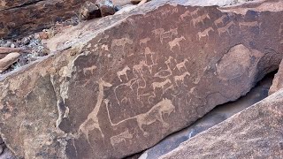 Avventure nel mondo  Safari Australe Ovest Namibia I petroglifi di Twyfelfontein [upl. by Say654]