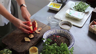 IKEA idee  3 simpele recepten zonder vlees linzensalade met granaatappel en feta [upl. by Nirad137]