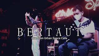 Nadin Amizah  Bertaut  Cover By RABU KUSTIK  Live From Urban Space Cafe [upl. by Shifra]