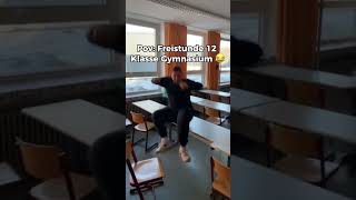 Was eine Bombe 😂😂 lustig highlights schule gymnasium [upl. by Behlau557]