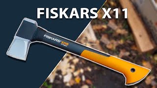 Fiskars X11 Splitting axe [upl. by Cataldo176]