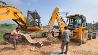 JCB 3DX Helping to JCB 205 Excavator Track Wheel Insert and Chain installation  JCB Excavator [upl. by Seyler592]