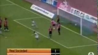 Gol de Claudio Bravo para el Real Sociedad Febrero 2010 [upl. by Kaz]