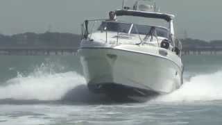 Bizzy Bee Sealine S28  Playing on Southampton Water [upl. by Sola]