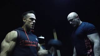 FULL ARM WORKOUT Justin Firgaira and Damon Hayhow train arms [upl. by Adnimra]