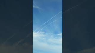 Chemtrails ☠️ sous accords internationaux Société  RÉPUBLIQUE FRANÇAISE PRÉSIDENCE 🇲🇫🤡 [upl. by Iroj]