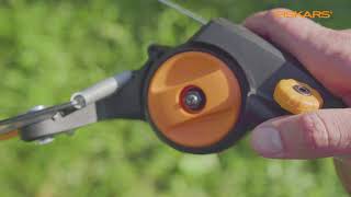 Fiskars UPX82 professional tree pruner  158 cm fixed pole  Ø 32mm  Video by the Manufacturer [upl. by Gorski582]