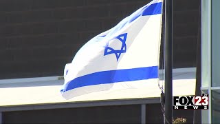 Video Tulsas Jewish community gathered to remember the lives lost in the Oct 7 attacks in Israel [upl. by Spears]