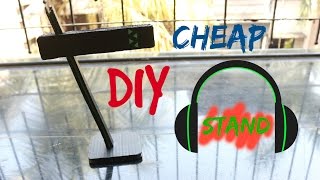 DIY CHEAP BUT COOL HEADPHONE STAND [upl. by Zennas]