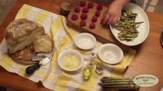 Insalata di asparagi verdi con sfere di fassona e petali di Castelmagno Dop [upl. by Yadnil]