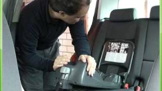 Einbau Babysafe Plus Isofix  babyartikelde [upl. by Aikemal524]