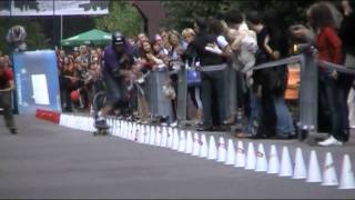 NEW GUINNESS RECORD SLALOM SKATEBOARDING 2010 2077 sec [upl. by Monaco]