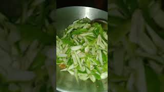 औषधीय गुणों से भरपूर मीठे करेले की सब्जीyoutubeshorts पहाड़ीlife cooking good times diary [upl. by Yelsel]