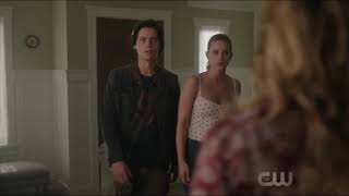 Jughead Finds Out About Betty’s Seizure  3x02  Riverdale [upl. by Haukom]