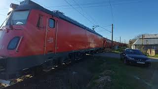 The new TransMontana 052 electric locomotive of DB Cargo Romania in Timișoara [upl. by Nebur]