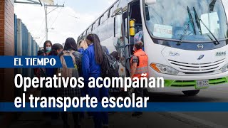 12000 rutas movilizan a estudiantes de colegios públicos en Bogotá en regreso a clases  El Ti [upl. by Alorac694]