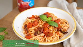 Spaghetti alla puttanesca  Italiaans Makkelijk amp Gezond [upl. by Granny]