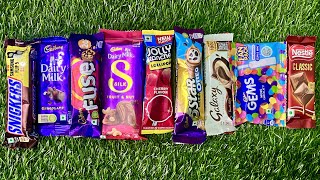 ASMR chocolate candy video munch chocolates munch vs perk vs kitkat moobootv [upl. by Joktan365]