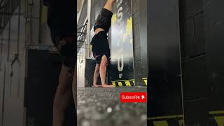 imparare la verticale step 1 motivation crossfit lifestyle handstandworkout handstandhold [upl. by Airekat]