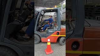 test dasar pemula operator forklift 29 [upl. by Okire]