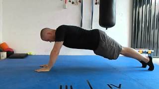 Extension de triceps en suelo [upl. by Yriek]