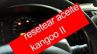 resetear aviso aceite kangoo 1  ESPAÑOL [upl. by Jolyn]