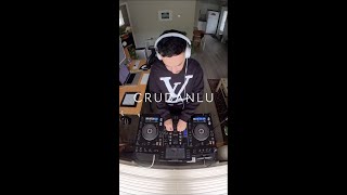 Crudanlu DJ Set [upl. by Ennailuj]