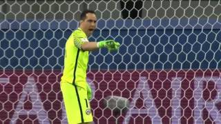 TAPADAS DE CLAUDIO BRAVO  Chile vs Portugal  COPA CONFEDERACIONES 2017 [upl. by Randell891]