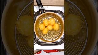 Como fazer Bolinha de Queijo de 3 ingredientes [upl. by Nayarb]