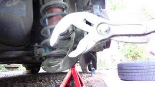 Volvo 850 rear brake pad replacement part 1 right side [upl. by Eelrihs]