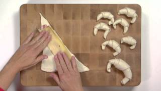 Instructievideo Croissants maken [upl. by Yrag]