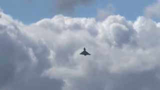 2 Eurofighter senkrecht in den Himmel 130514 Wittmund [upl. by Ajnat]