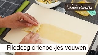 Filodeeg driehoekjes vouwen [upl. by Zeitler983]